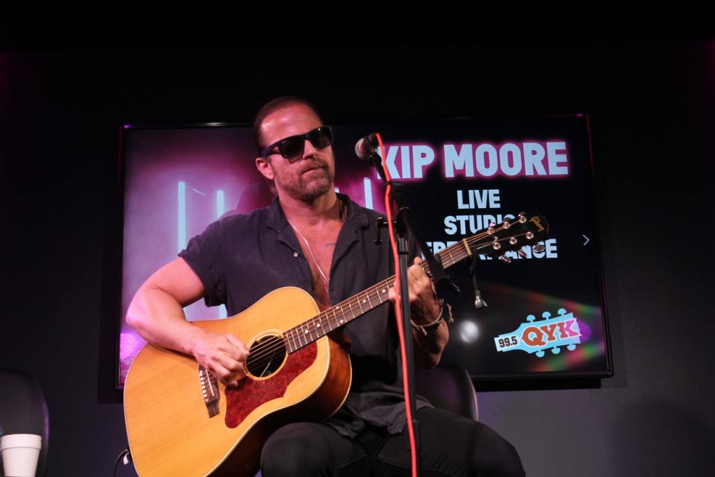 GALLERY: Kip Moore Performance In Studio QYK